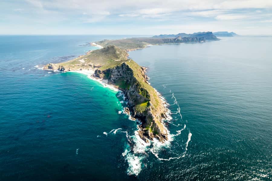 From Cape Town: Cape Peninsula Scenic Helicopter Flight - The first minutes above Cape Town and Table Mountain