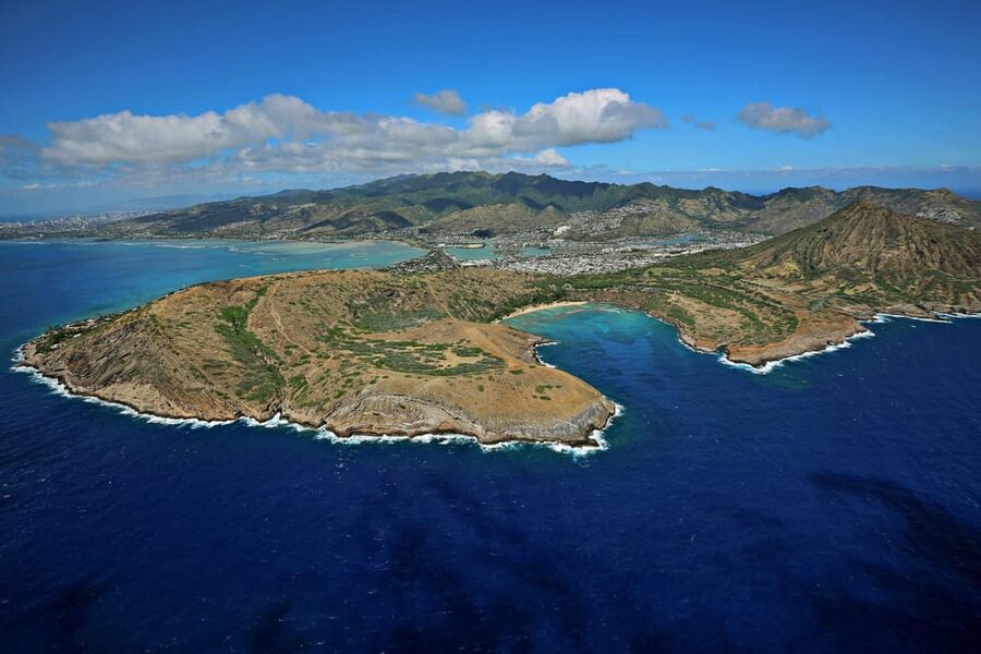 From Honolulu: Complete Oahu Island Helicopter Tour - Seeing Oahu in one wide sweep