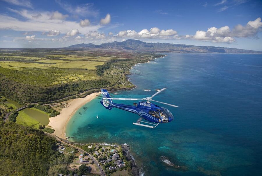 From Honolulu: Complete Oahu Island Helicopter Tour - Diamond Head and the shift from city to forest