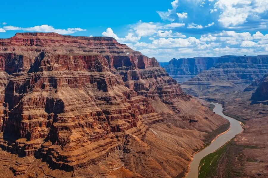 From Las Vegas: Grand Canyon West Rim Helicopter Tour - A three-hour escape from the Strip