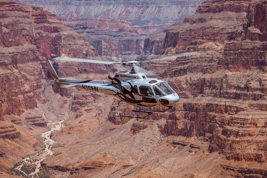 From Las Vegas: Grand Canyon West Rim Helicopter Tour - How the six-person helicopter affects your view