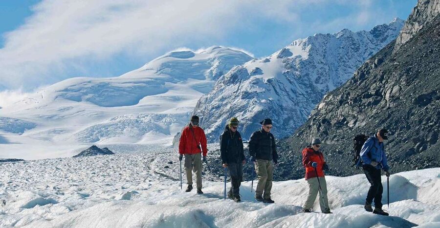 From Queenstown: Mount Cook Heli-Hike and Bus Tour Combo - Who will enjoy this most?
