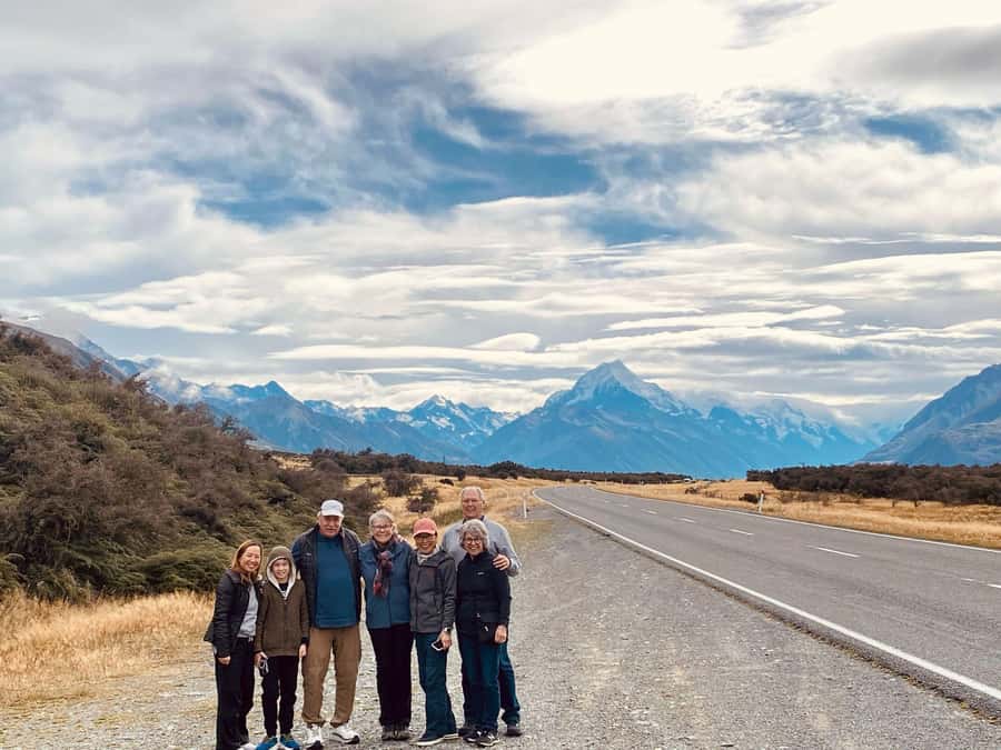 From Queenstown: Mount Cook Heli-Hike and Bus Tour Combo - Leaving Queenstown through Kawarau Gorge