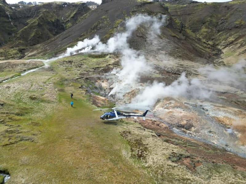 From Reykjavik: Fire And Ice Helicopter Tour with 2 Landings - Þingvellir from a new angle