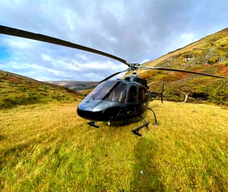 From Reykjavik: Helicopter Tour to Hengill with Landing - Flying from Reykjavik toward Hellisheiði