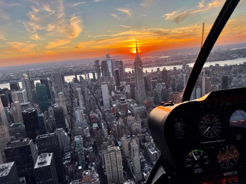 From Westchester: New York City Scenic Helicopter Tour - Seeing New York from Westchester Airport