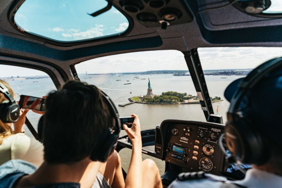 From Westchester: Private NYC Helicopter Tour for 2-6 People - Central Park, the Empire State Building, and the Chrysler Building