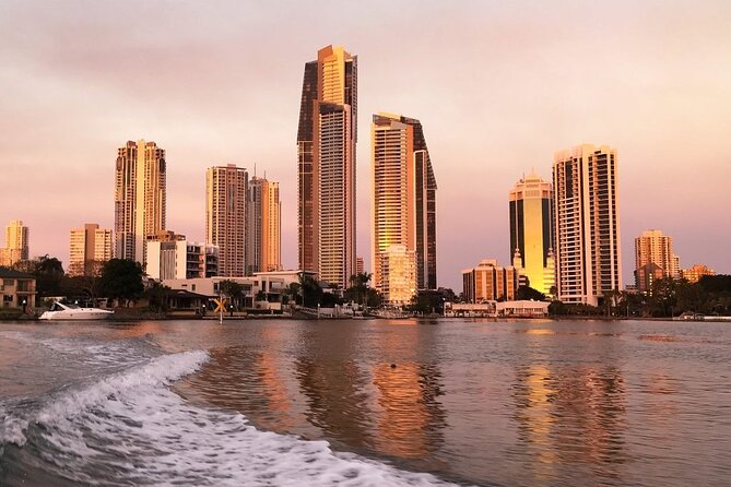 Gold Coast Helicopter 10 min Flight and Jet Boat Ride - Photo opportunities from two angles