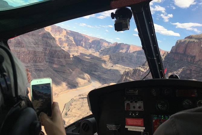 Grand Canyon Helicopter Tour and River Raft or Emerald Cave Kayak - How the transportation shapes the day