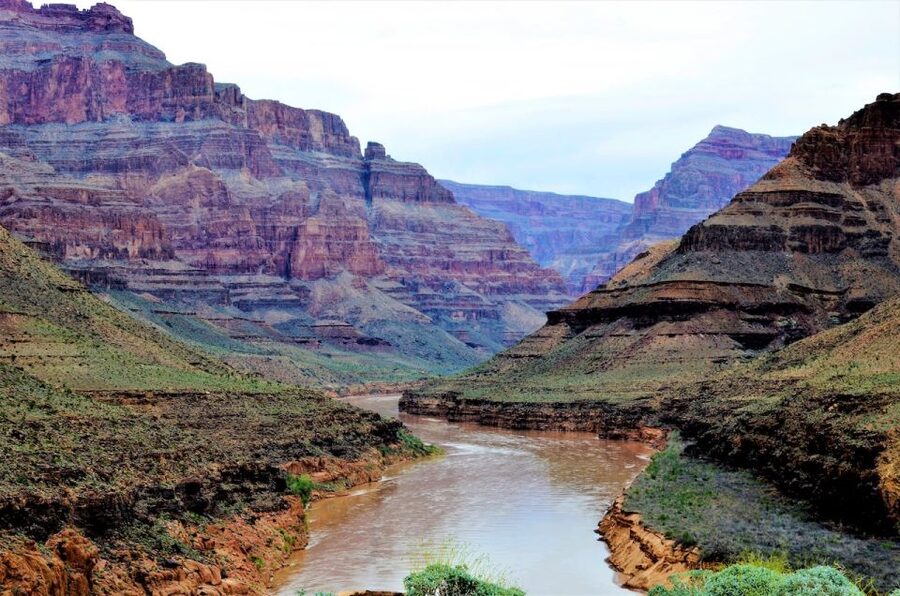 Grand Canyon Helicopter Tour with Black Canyon Rafting - From the Las Vegas Strip to Boulder City