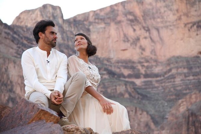 Grand Canyon Helicopter Wedding - Photography, champagne, and the return to Las Vegas