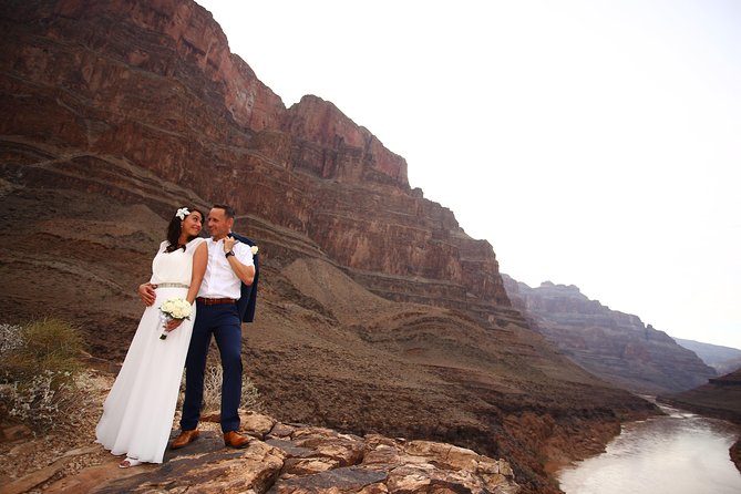 Grand Canyon Helicopter Wedding - What the limousine service adds