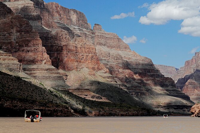 Grand Canyon West Helicopter Tour with VIP Skywalk and Boat Ride - Is $799 a fair price?