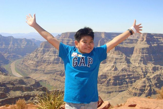 Grand Canyon West Rim by Coach with Helicopter Tour and Meals - Is $530 a fair price?
