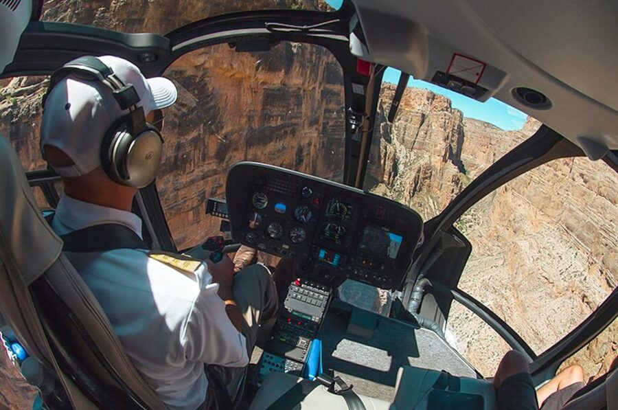 Grand Canyon West: West Rim Helicopter Tour with Landing - The ten-minute flight back out