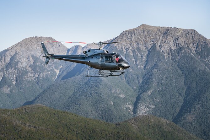Heli-Scenic Nelson Mountain Adventure - Who should book the Heli-Scenic Nelson Mountain Adventure?