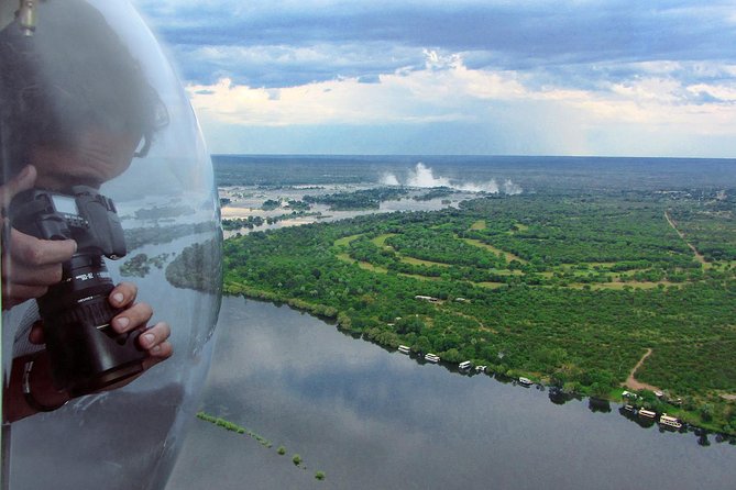 Helicopter Flight 12/13 Minute (Zimbabwe) - Group size, comfort, and weight limits