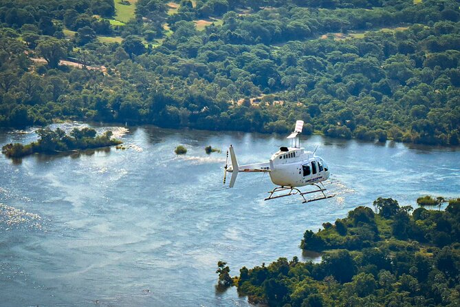 Helicopter Flight Experience Over Victoria Falls - The pilot, route, and amount of commentary