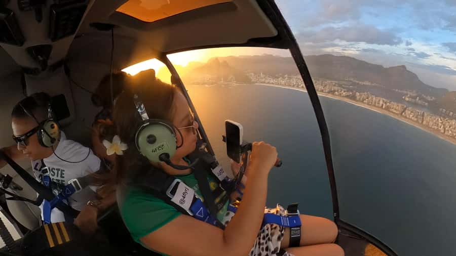 Helicopter flight no doors in Rio de Janeiro - Rodrigo de Freitas Lagoon from above