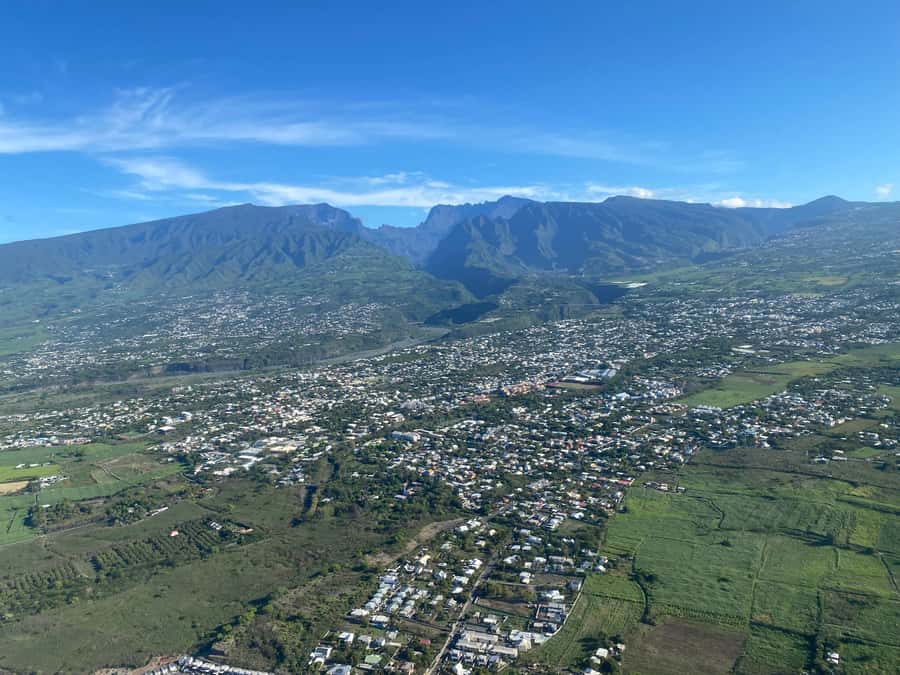 Helicopter flight over Reunion's volcanoes and cirques from St Pierre - Salazie, Voile de la Mariée and Bélouve Forest