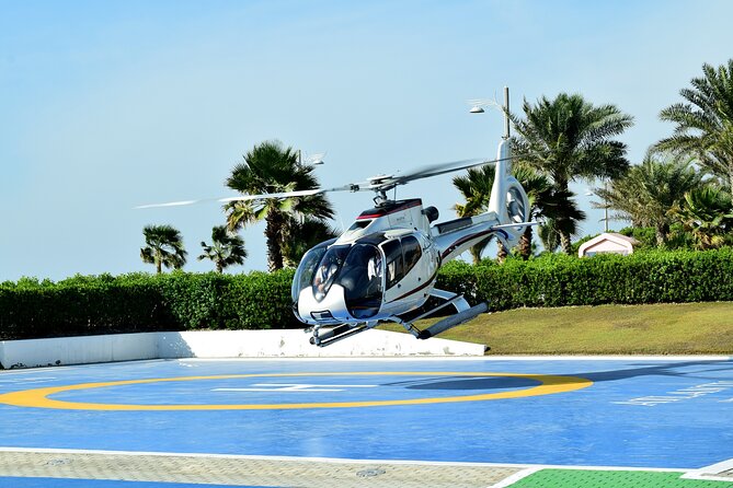 Helicopter Private Tour in Abu Dhabi - Heritage Village and a different side of the capital