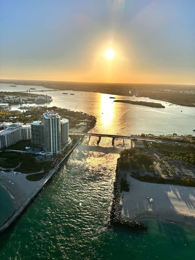 Helicopter Tour: Fort Lauderdale City and Beaches - Beaches, rays, and the chance of spotting sharks
