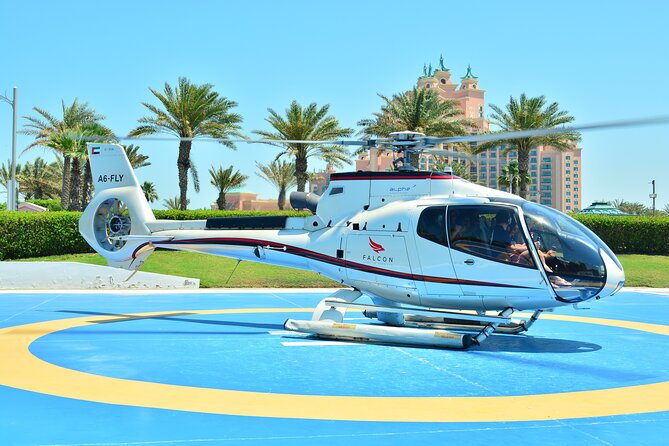 Helicopter Tour in Dubai - Seeing the Palm as a planned city