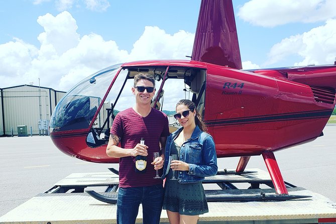 Helicopter Tour of Downtown Nashville - What the small helicopter feels like