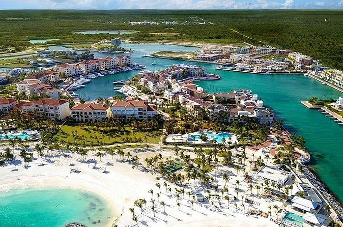 Helicopter tour of Punta Cana - The coastal return and the color of the water