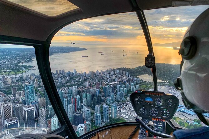 Helicopter Tour of Vancouver City (Depart SKY Hangar) - Why Vancouver makes sense from a helicopter