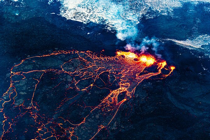 Helicopter Tour Over Iceland’s Reykjanes Volcano Eruption Site - The main strengths of the experience