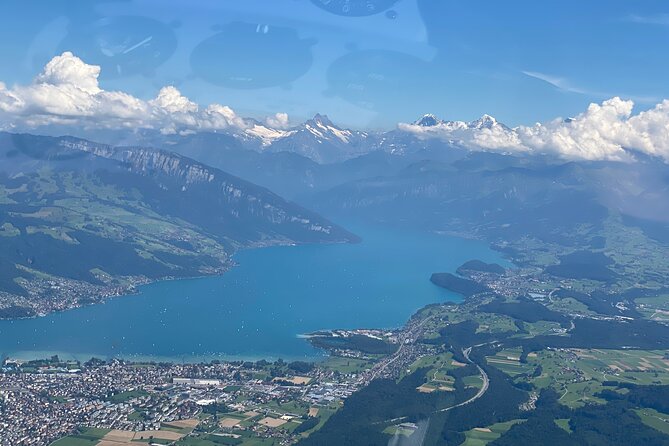 Helicopter tour to the Stockhorn mountain, with great view to the Swiss Alps - Wimmis Castle and the lower mountain valleys