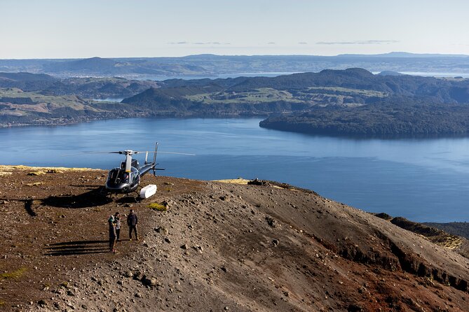 Helicopter White Island / Mount Tarawera 'Volcanic Extremes' - Why these two volcanoes make a strong pairing