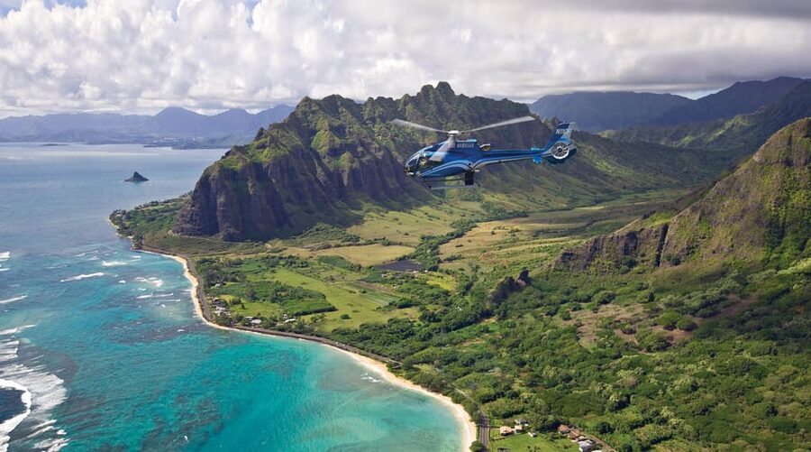 Honolulu: Blue Skies of Oahu Helicopter Tour - Waimanalo Beach and Chinaman’s Hat