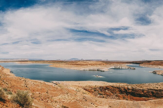 Horseshoe Bend Helicopter Flight from Page - What the 12-minute route feels like