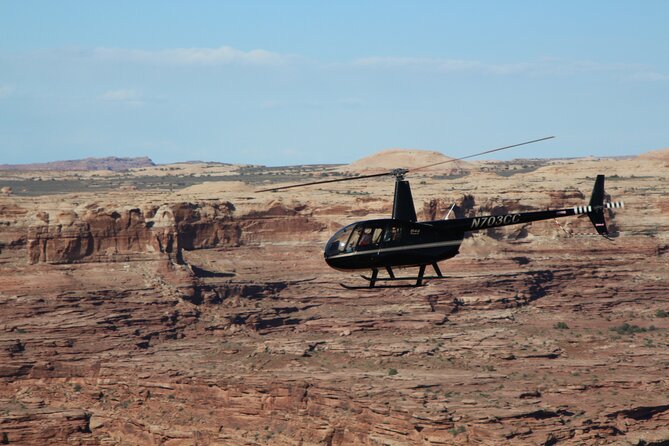 Island in the Sky & Canyon Country Heli Tour - 45 minutes - Seeing Canyonlands in 45 minutes