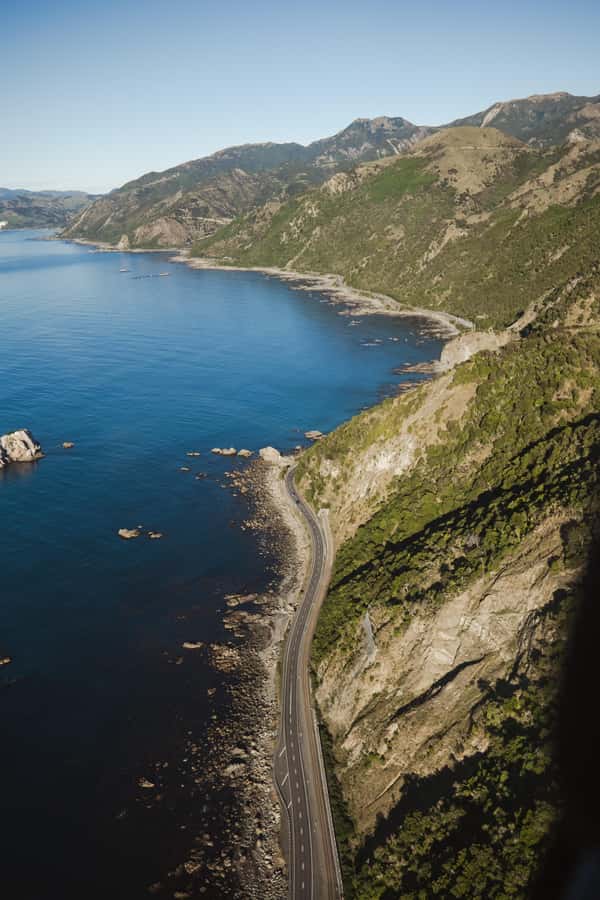 Kaikoura: 1-Hour Whale Watching Helicopter Tour - Why the helicopter view changes whale watching