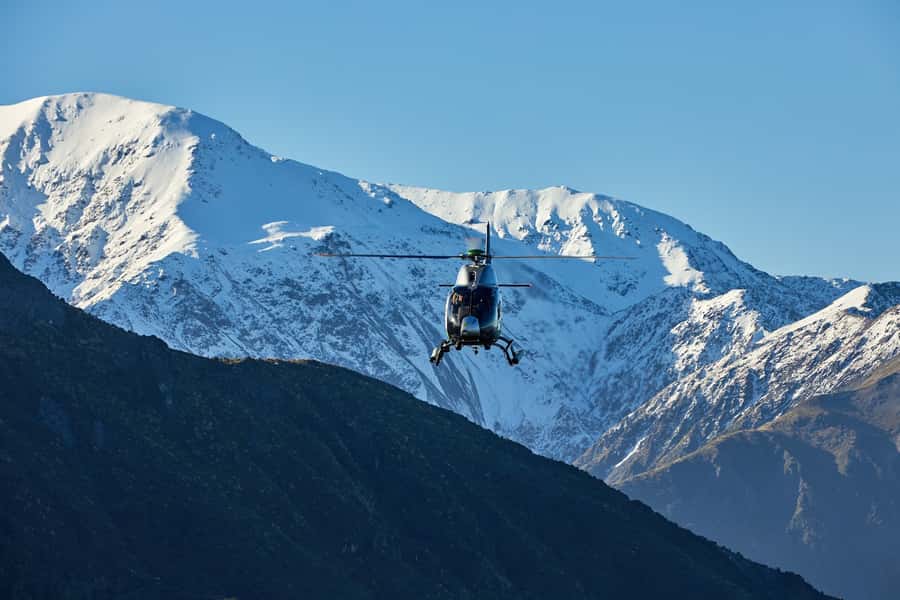 Kaikōura: 45-Minute Whale Watching Helicopter Tour - Why seeing Kaikōura from above changes the experience