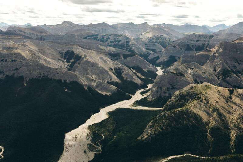 Kananaskis: 30-Minute Heli Tour of Minnewanka Lake and Banff - What the flight feels like for different visitors
