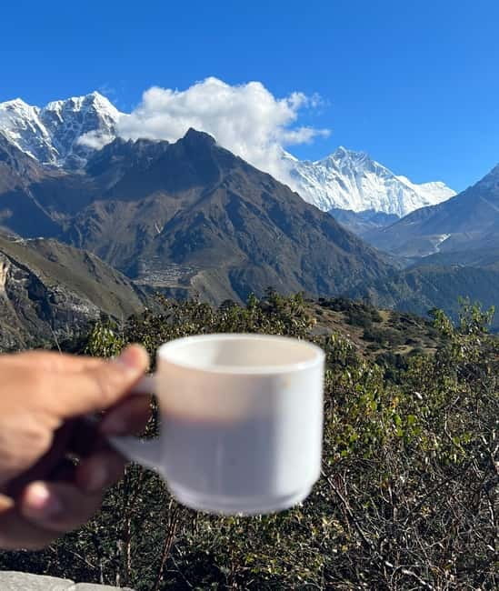 Kathmandu: Everest Helicopter Tour with Landing & Breakfast - The flight back to Kathmandu