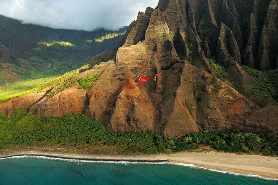 Kauai: Hughes 500 4-Passenger Doors-Off Helicopter Flight - Key points at a glance