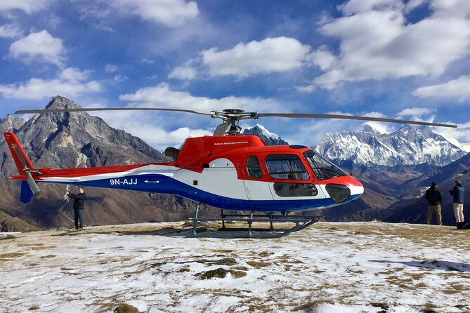 Landing Everest Base Camp and Gokyo Lake by Helicopter Day Tour - Why this helicopter trip is different from a trek