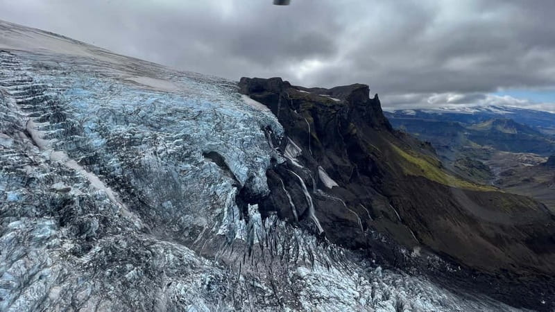 Landmannalaugar: Helicopter tour with 3 Landings - Eyjafjallajökull and Iceland’s volcanic past