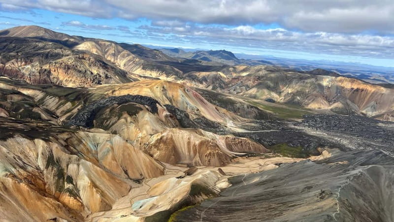 Landmannalaugar: Helicopter tour with 3 Landings - Starting at Reykjavík’s Ace FBO