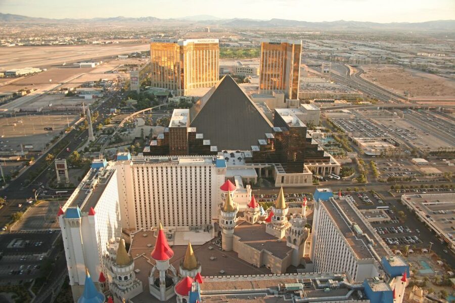 Las Vegas: Grand Canyon Helicopter Air Tour with Vegas Strip - Below the rim at Grand Canyon West
