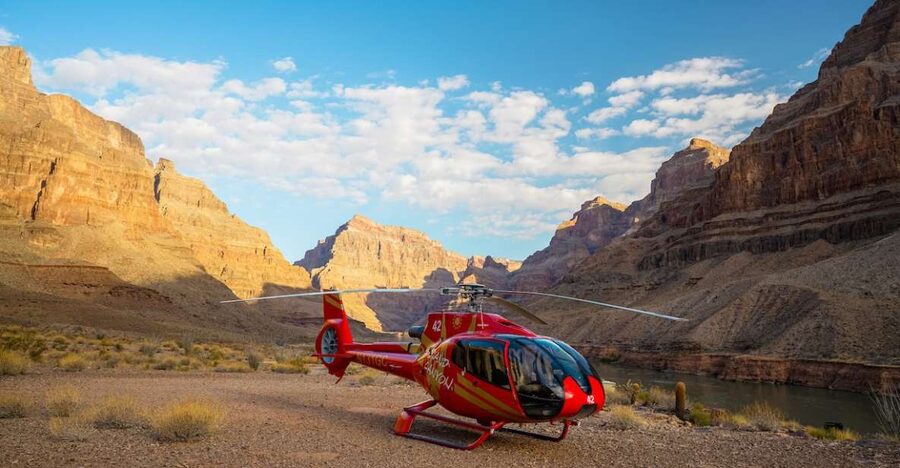 Las Vegas: Grand Canyon Helicopter Landing Tour - Why the canyon floor changes the whole view