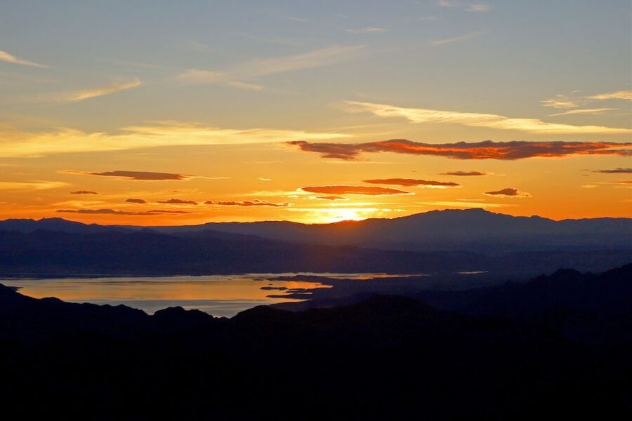 Las Vegas: Grand Canyon Helicopter Landing Tour - The return flight and the sunset option
