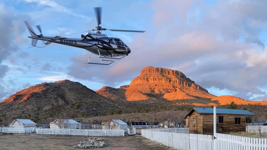 Las Vegas: Grand Canyon Helicopter Western Ranch Adventure - From Las Vegas hotels to the Mojave Desert