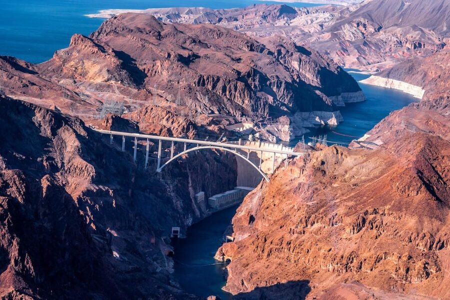 Las Vegas: Grand Canyon West Rim Extended Helicopter Tour - What the $529 price really buys you