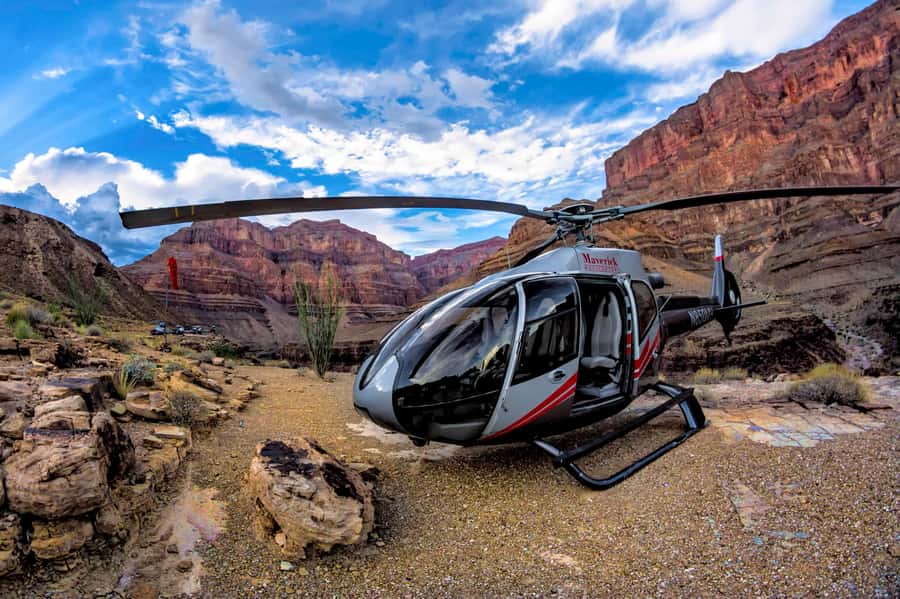 Las Vegas: Grand Canyon West Rim Tour with Helicopter Flight - Reaching the Hualapai West Rim